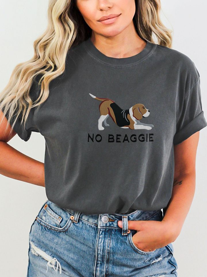 No Beaggie T-Shirt(Embroidered) of a Beagle product image (2)