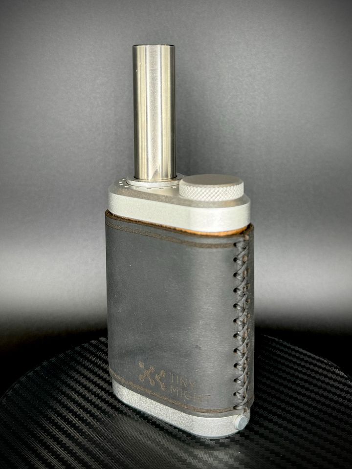 Leather SedHed Tinymight 2 TM2 Sleeve - Black product image (1)