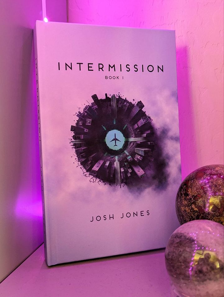 Intermission: Book 1, Signed copy (Limited Edition) product image (1)