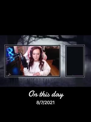 Little throwback 😂🖤 #streamer #gamergirl #SeeHerGreatness #kick #onthisday 
