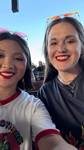 The All-American Rejects, JoBros, AND All Time Low all in one night??? The recession is so back, baby 🥹

🎶 @jonasbrothers • N...