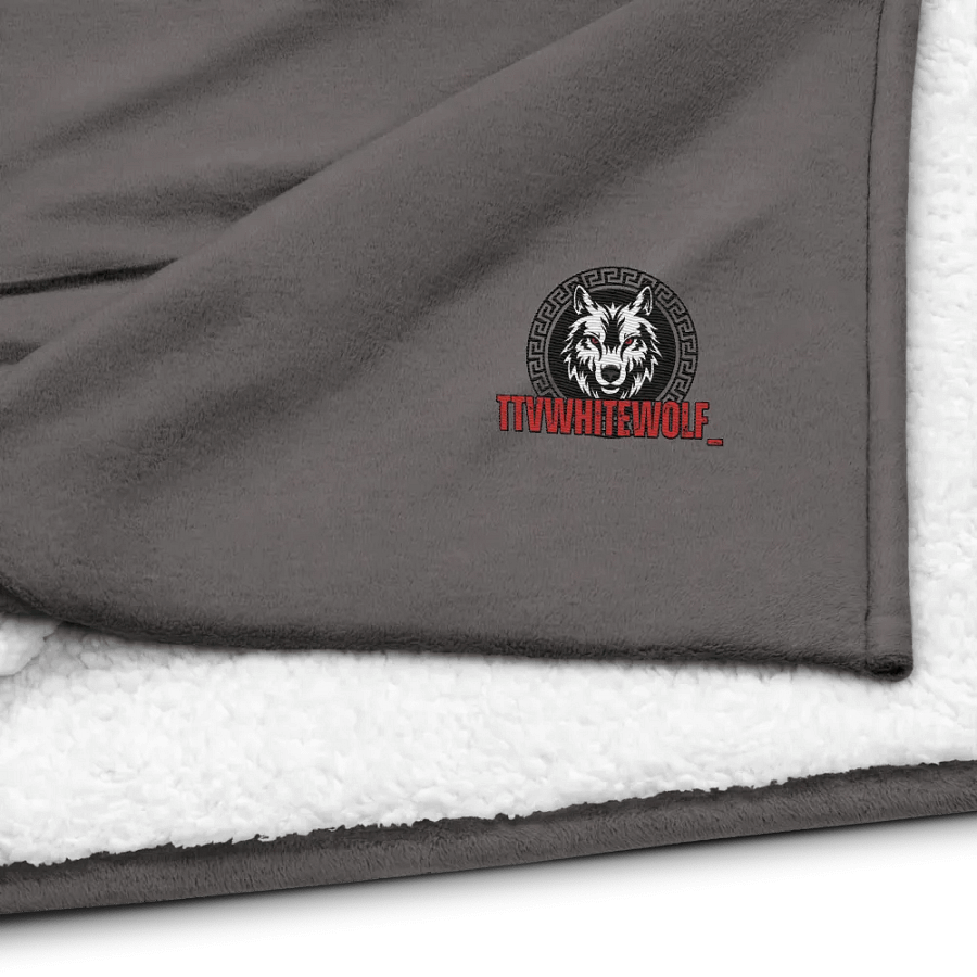 fury fleece product image (4)