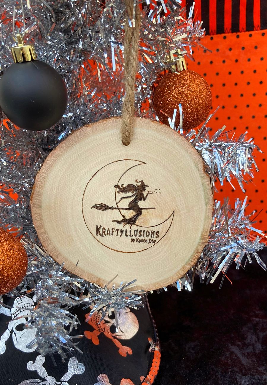 Sparkling Mischeif Pumpkin Ornament product image (2)