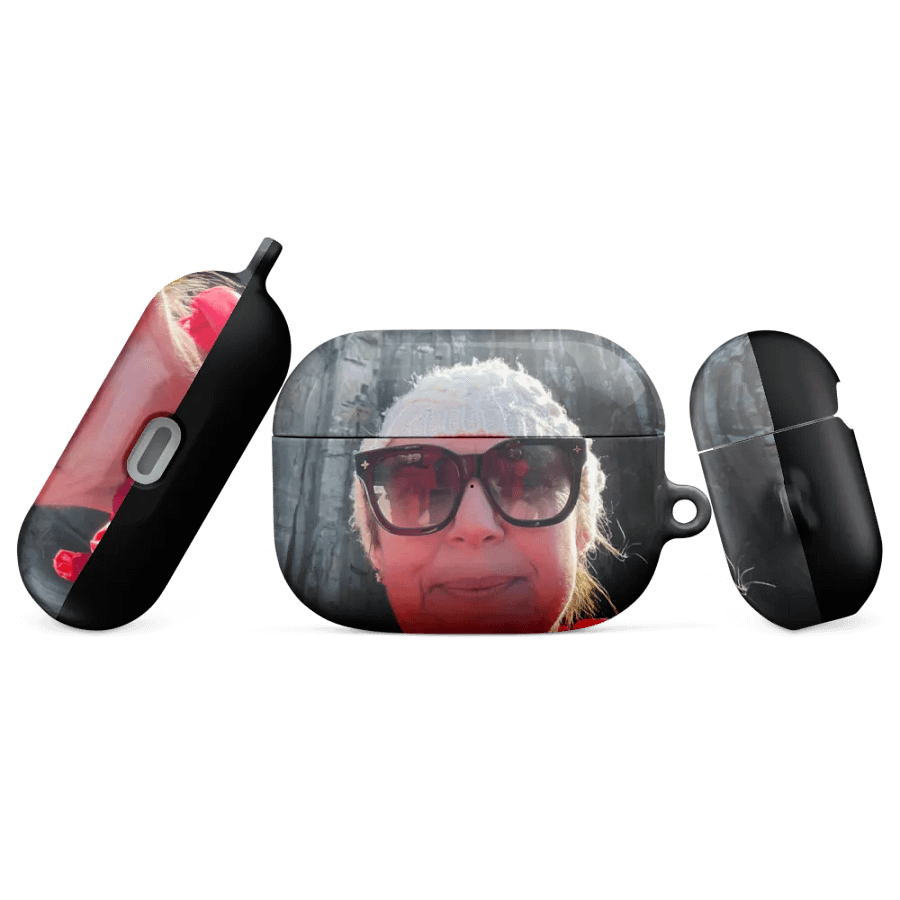 AirPods case product image (43)