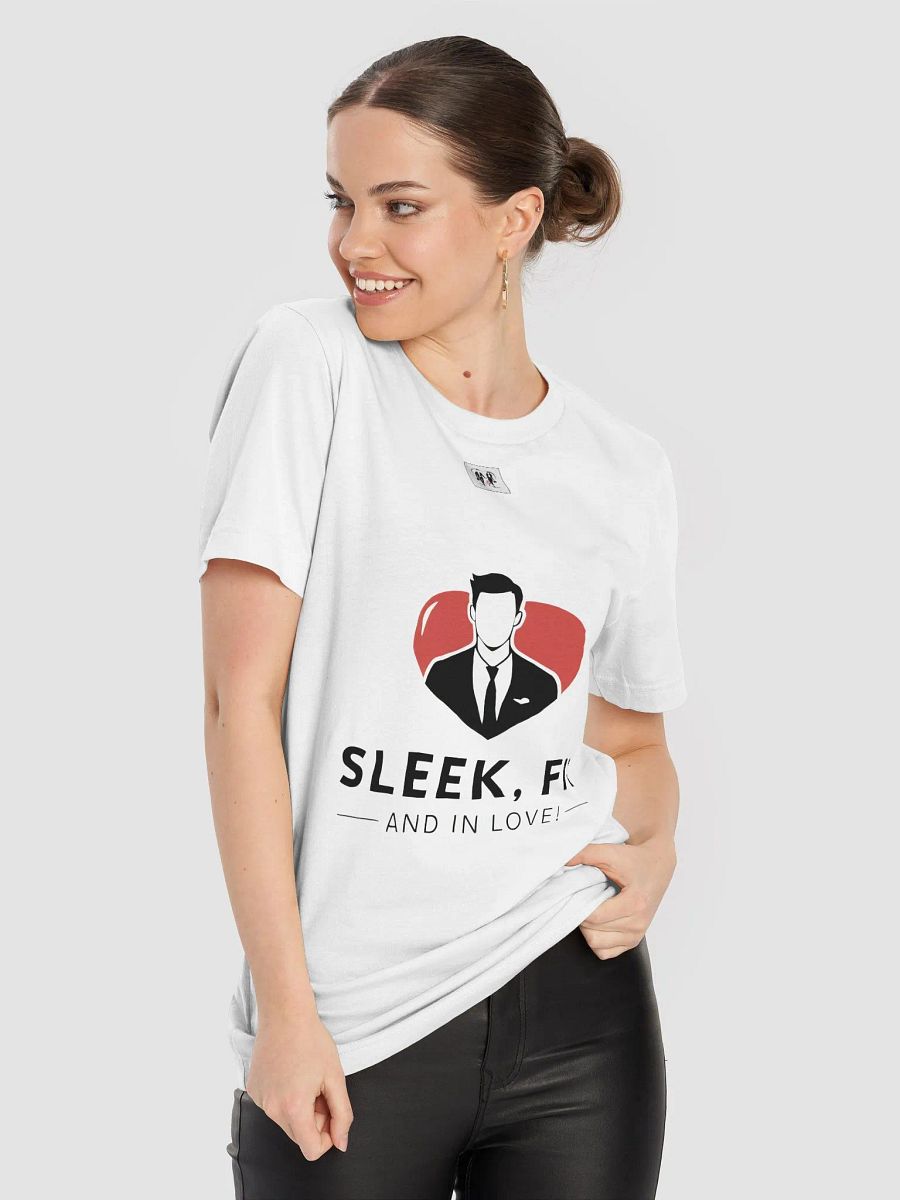 Sleek Fit In Love Basic Unisex T-Shirt product image (8)