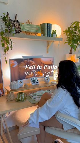 Some autumn vibes for your feed 🍂🧺🧹🍄‍🟫

Palia in Fall is so pretty and fun! The Maji market has been great with all it’s cute...