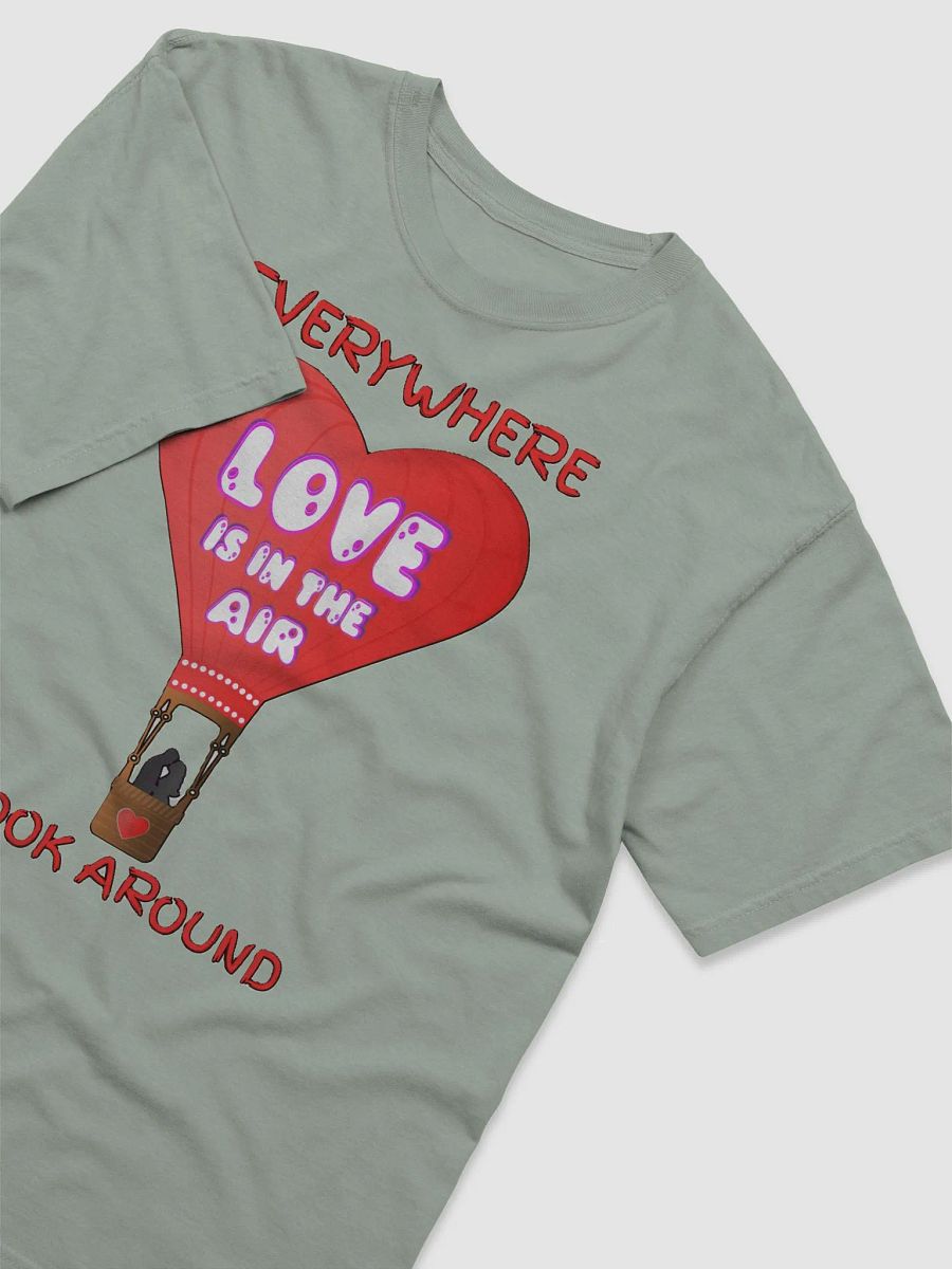 LOVE IS IN THE AIR product image (35)