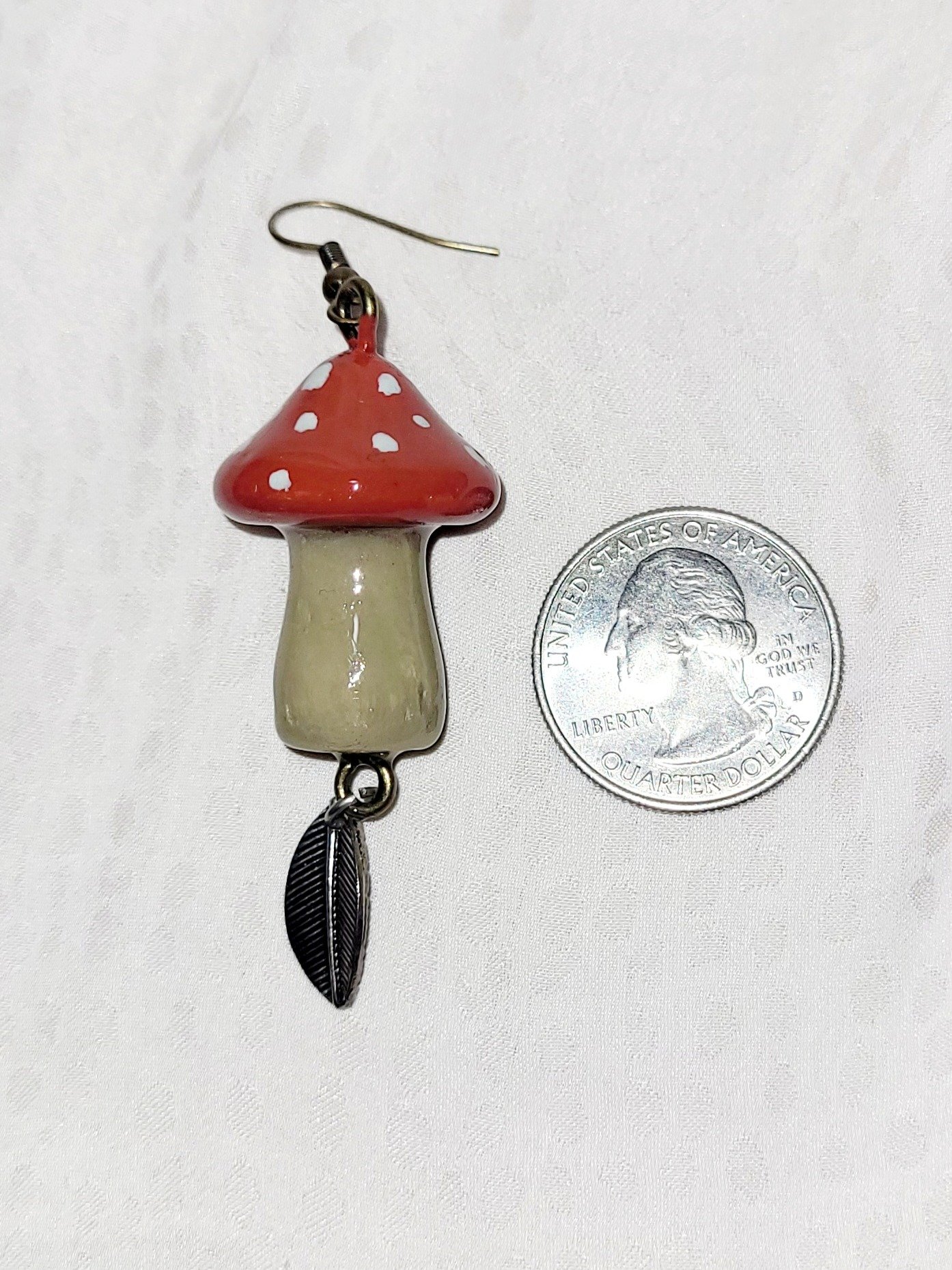 Red leave mushroom product image (3)