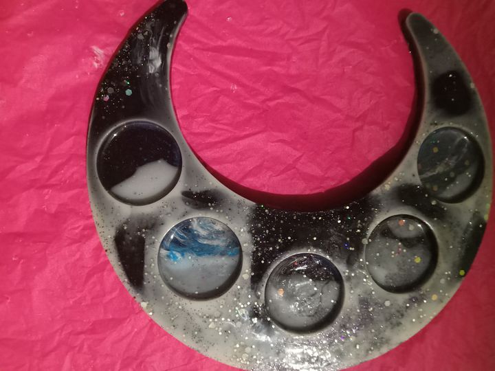 Marble Crescent Moon Shot Glass Holder product image (1)
