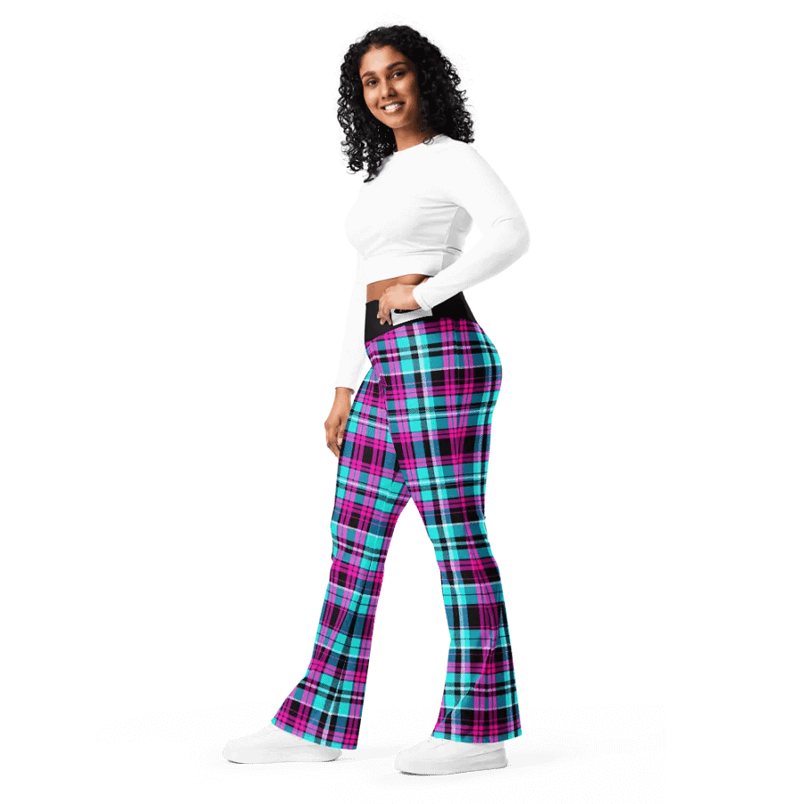 Plaid Dream Flare Leggings product image (6)
