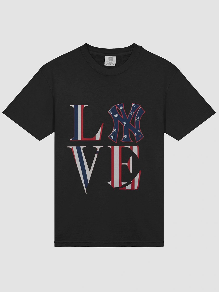 Patriotic Love Graphic Tee product image (32)