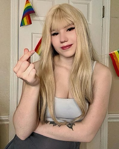 Hey! 🩷 I hope y’all are having a good day/night! 

#outofcosplay #ooc