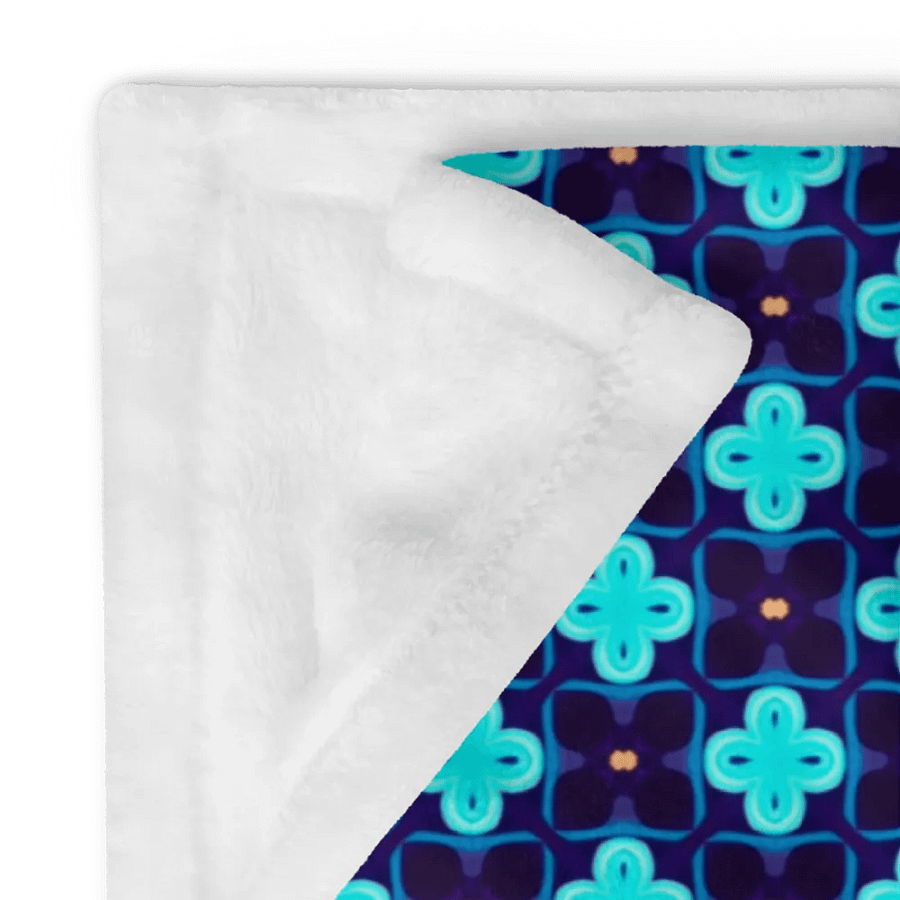 Elegant Blue & Black Seamless Patterned Throw Blanket product image (12)