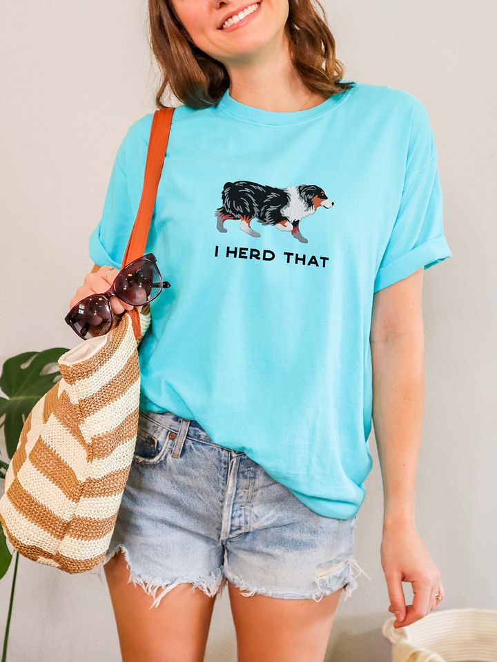 I Herd That T-Shirt(Embroidered) of an Australian Shepherd(Tricolor) product image (2)