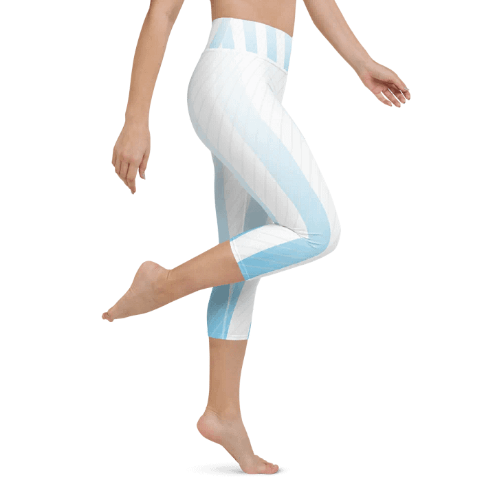 Gradient Blue 90s Yoga Capri Leggings product image (1)