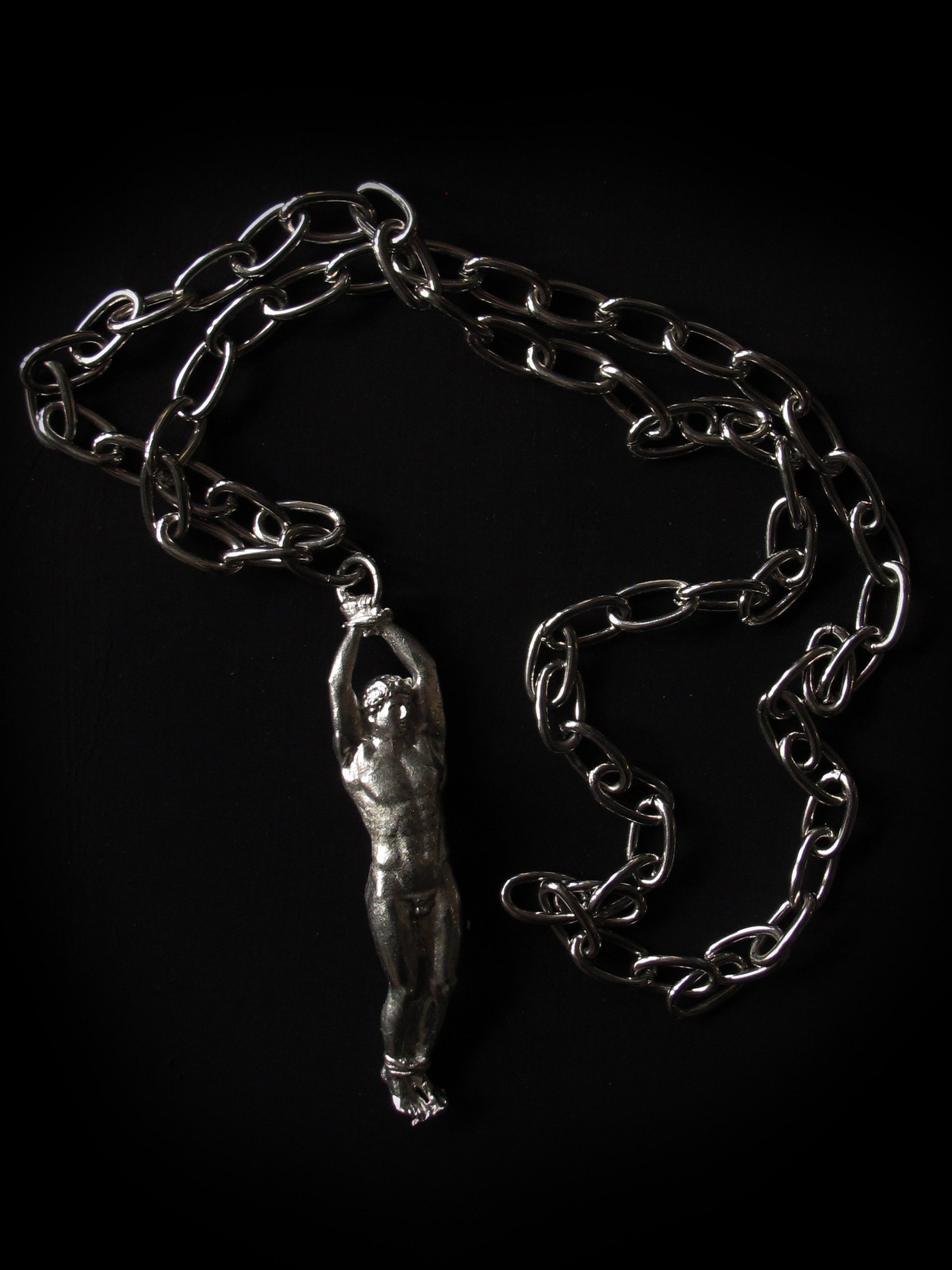 Hangman pendant product image (4)