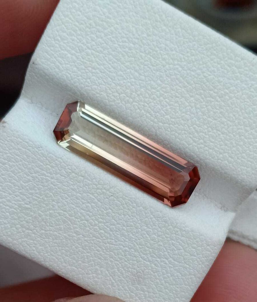 BI-COLOR AFRICAN TOURMALINE VVSI GRADE LOOSE GEMSTONE EMERALD CUT, 3.90 CARAT product image (8)