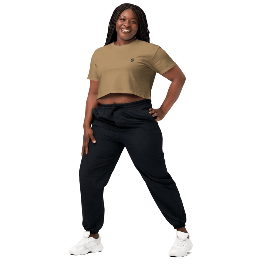 EXCLAIMING MENTALLY (L.C., moss) embroidered cotton crop top product image (16)