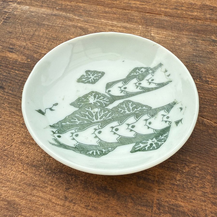 🎎 Meiji-Era Japanese Plate with Chidori Shorebird Motif – Japan Antique Roadshow product image (1)