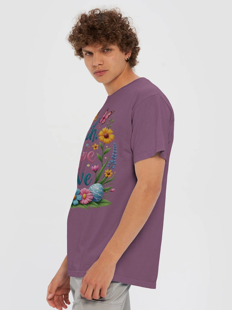 Faith, Hope, and Love Floral Tee product image (72)