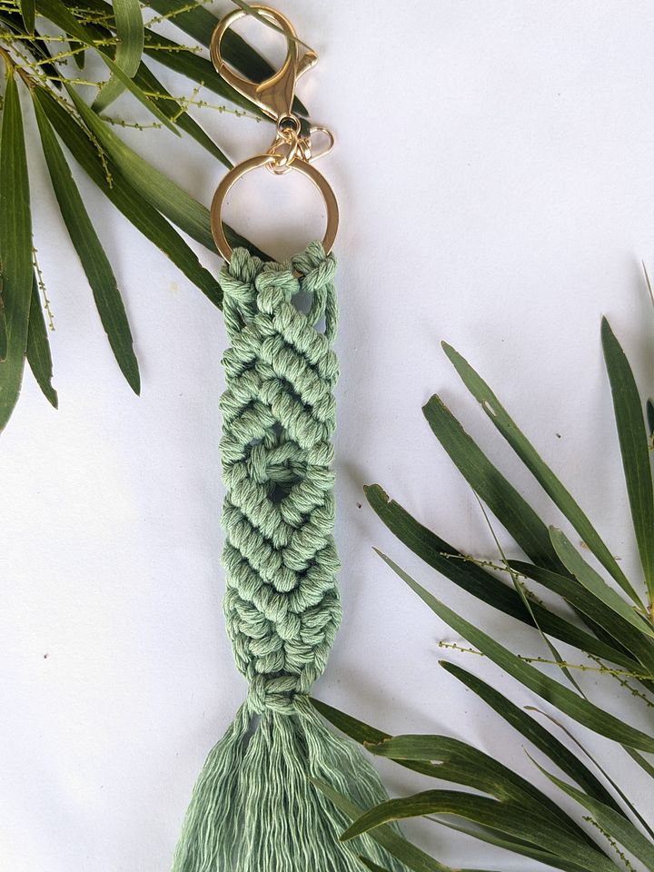 Observer Macrame Bag Tag product image (1)