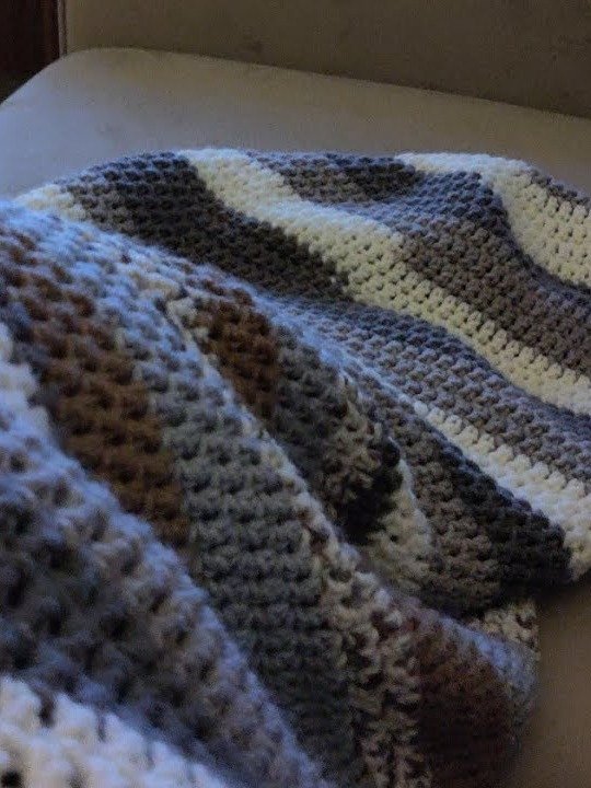 Easy cocoon blanket pdf pattern product image (4)
