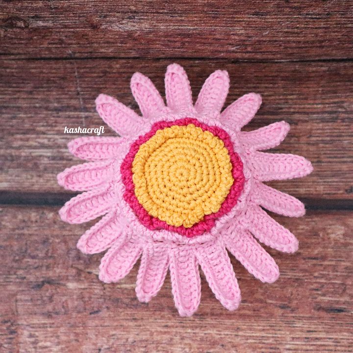Cute Little Gerbera Amigurumi Crochet Doll product image (2)