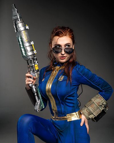 FALLOUT DAY 💙🩵☢️
Who’s excited??
#fallout 
📸: @fightguyphoto