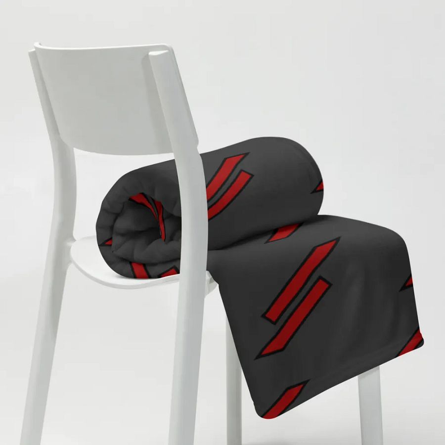 CRIMSON BLANKIE product image (8)