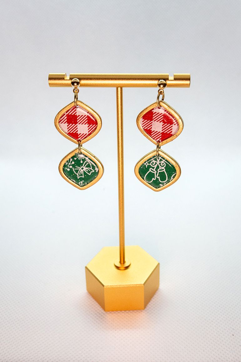 Red Plaid Ornament Dangles product image (1)