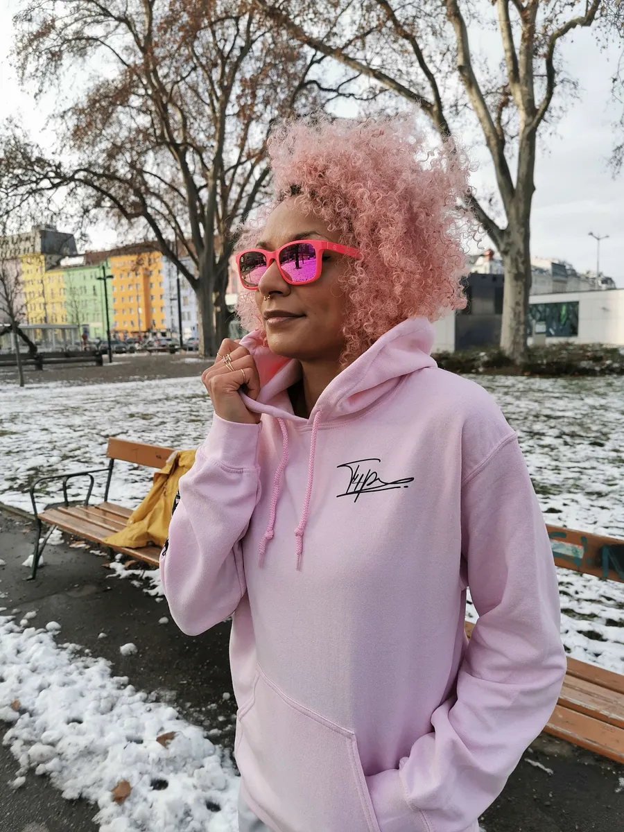 Gildan sale pink hoodie