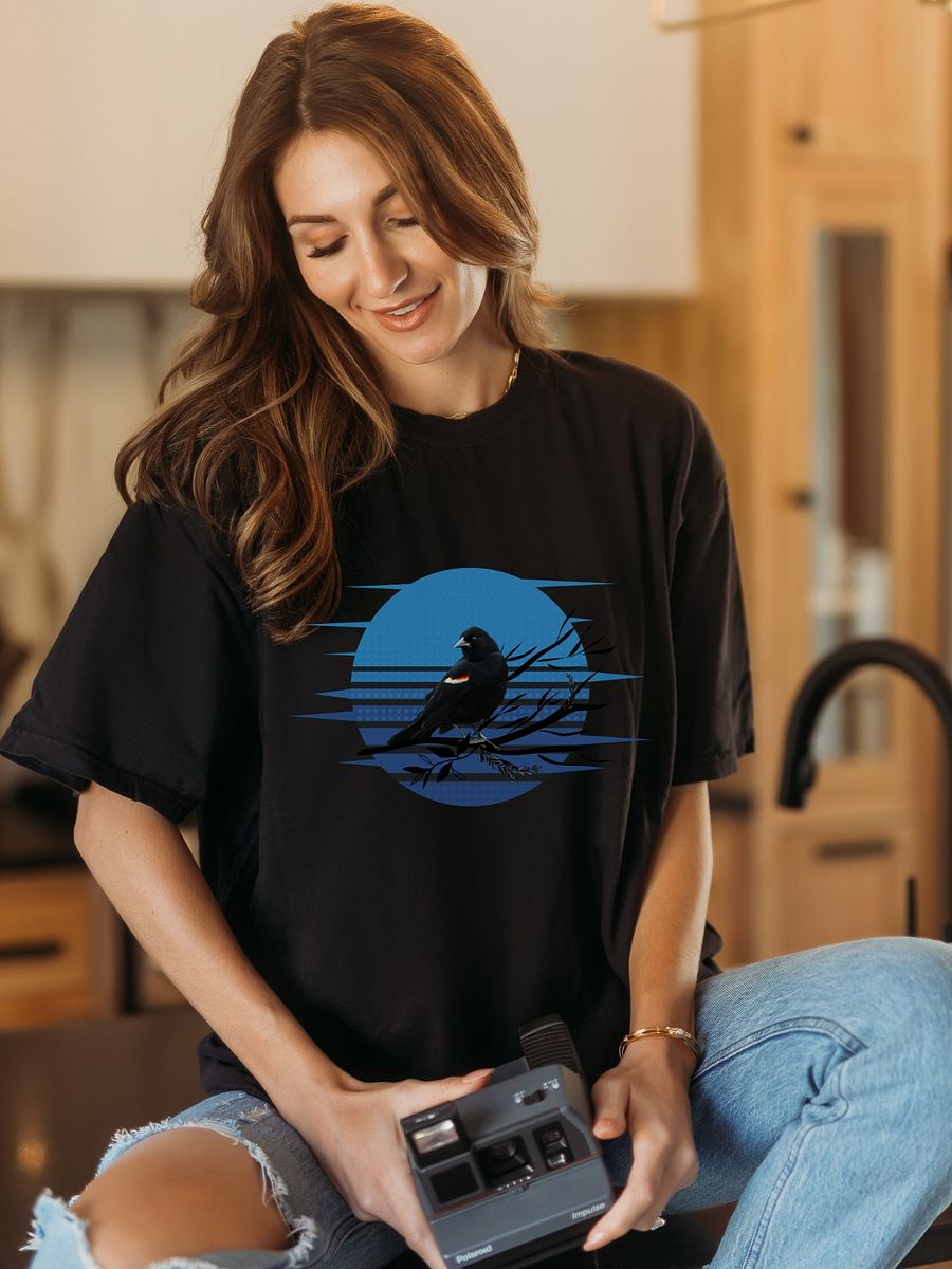 Red-winged Blackbird Wildlife Photography T-shirt product image (1)