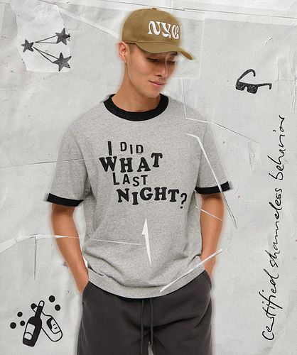 Regret? Never heard of her.
The “I Did WHAT Last Night?” ringer tee is for the ones who black out but never back down 🥂💅