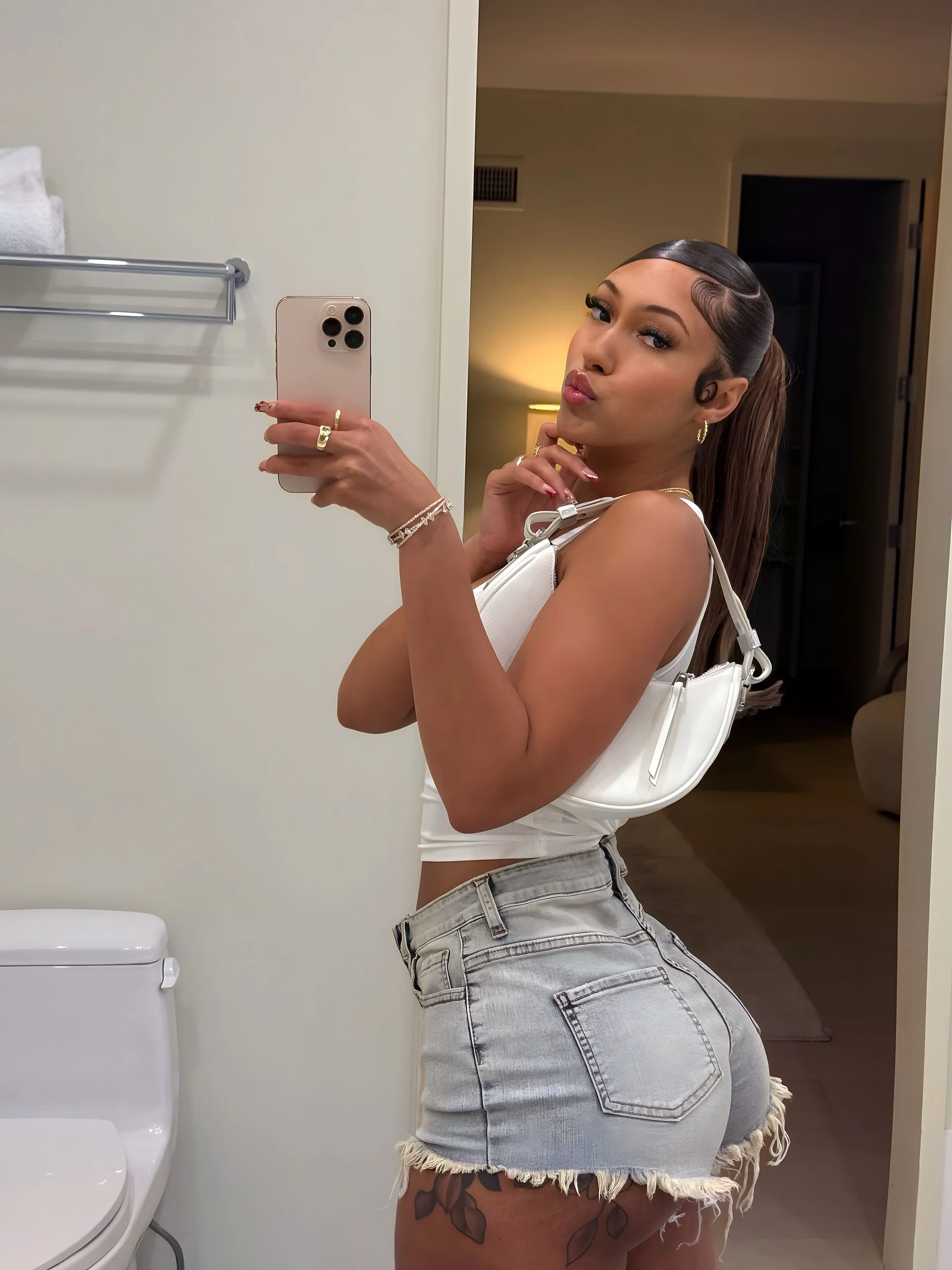 GYAT PAGE REVEAL product image (6)