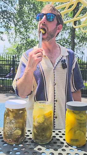 Walked into an Eastern European grocery in NYC…
Rows of open ferments. No lids. No panic.
Just real food, real culture, and z...