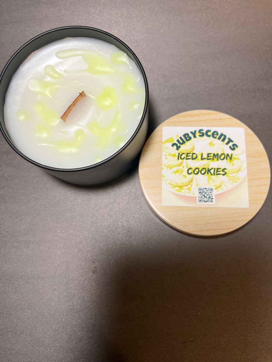 Iced Lemon Cookies Scented 8. oz Candle product image (3)