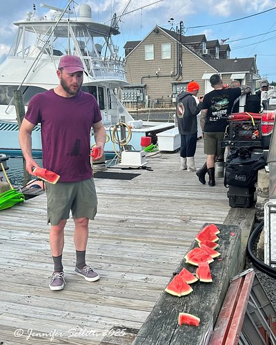 Post-dive/post-boat cleaning snack.