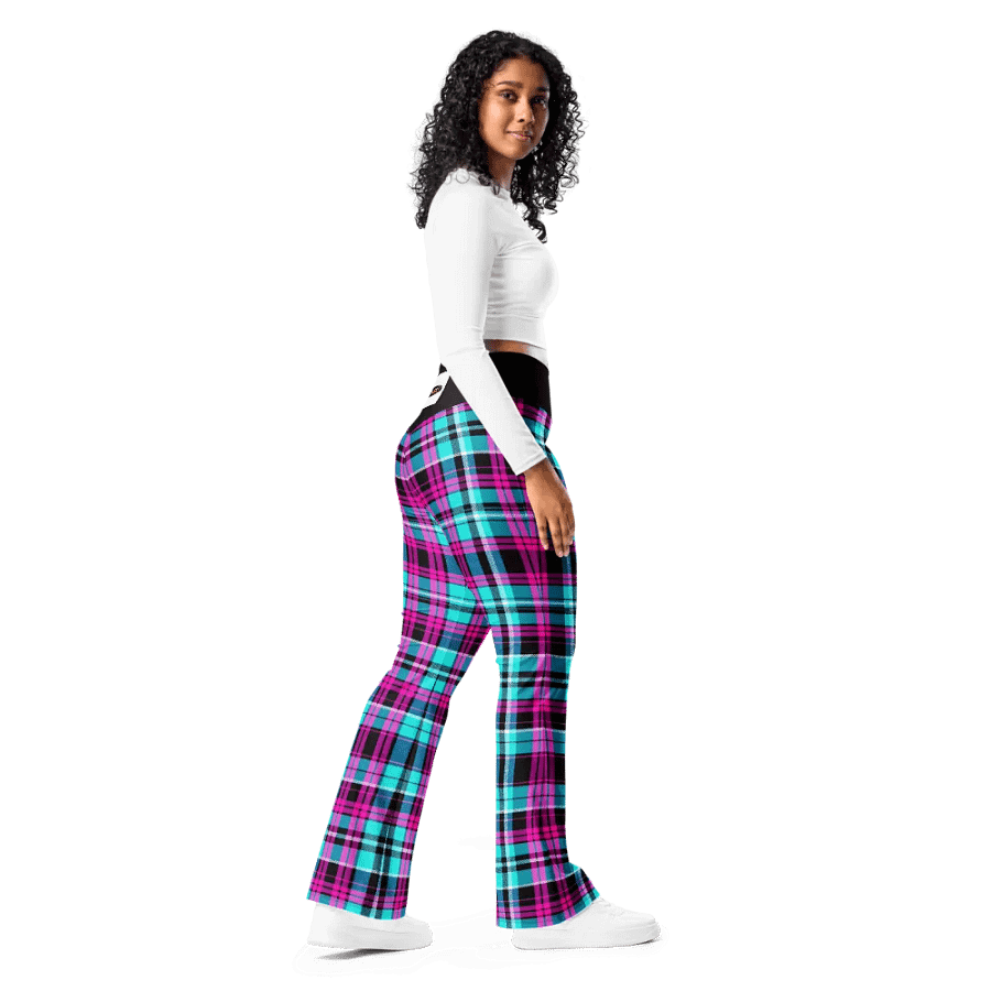 Plaid Dream Flare Leggings product image (4)