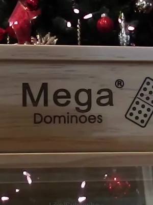 Visit https://youtube.com/artsysister for more videos like this one How to Play and Cheat at Dominoes Watch Full Video - @artsysister