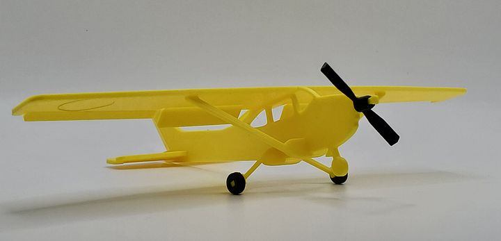 Cessna 182 Model Airplane Kit product image (1)