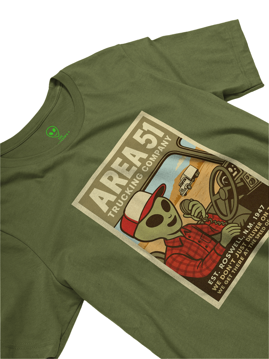 Area 51 Truck Driver Roswell Aliens 1950's Retro Poster Unisex T-Shirt product image (24)