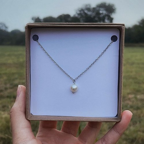 Shipped out the first necklace!
•
•
•
•
•
•
#necklace #cute #shipped #jewlrey #first #simple