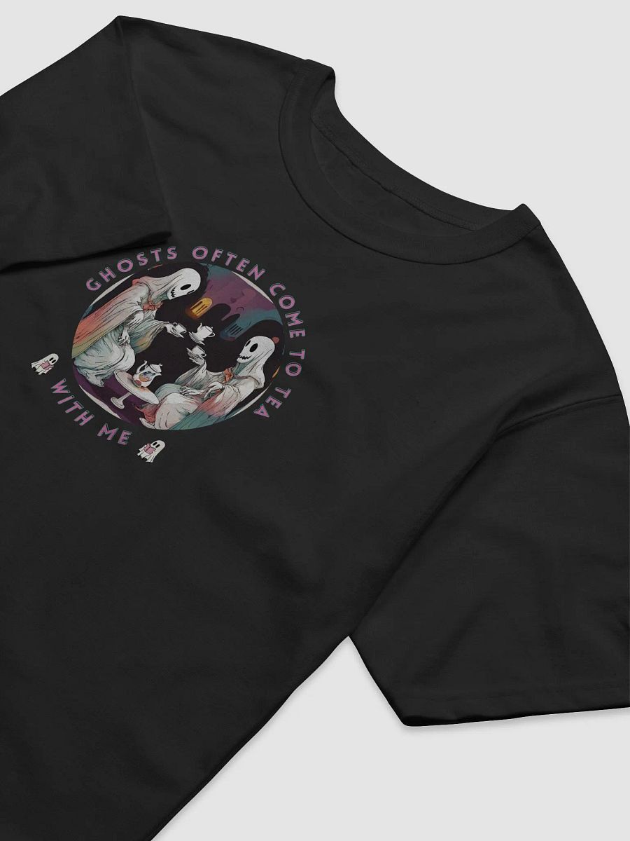 Ghosts often come to tea with me relaxed fit t-shirt product image (12)