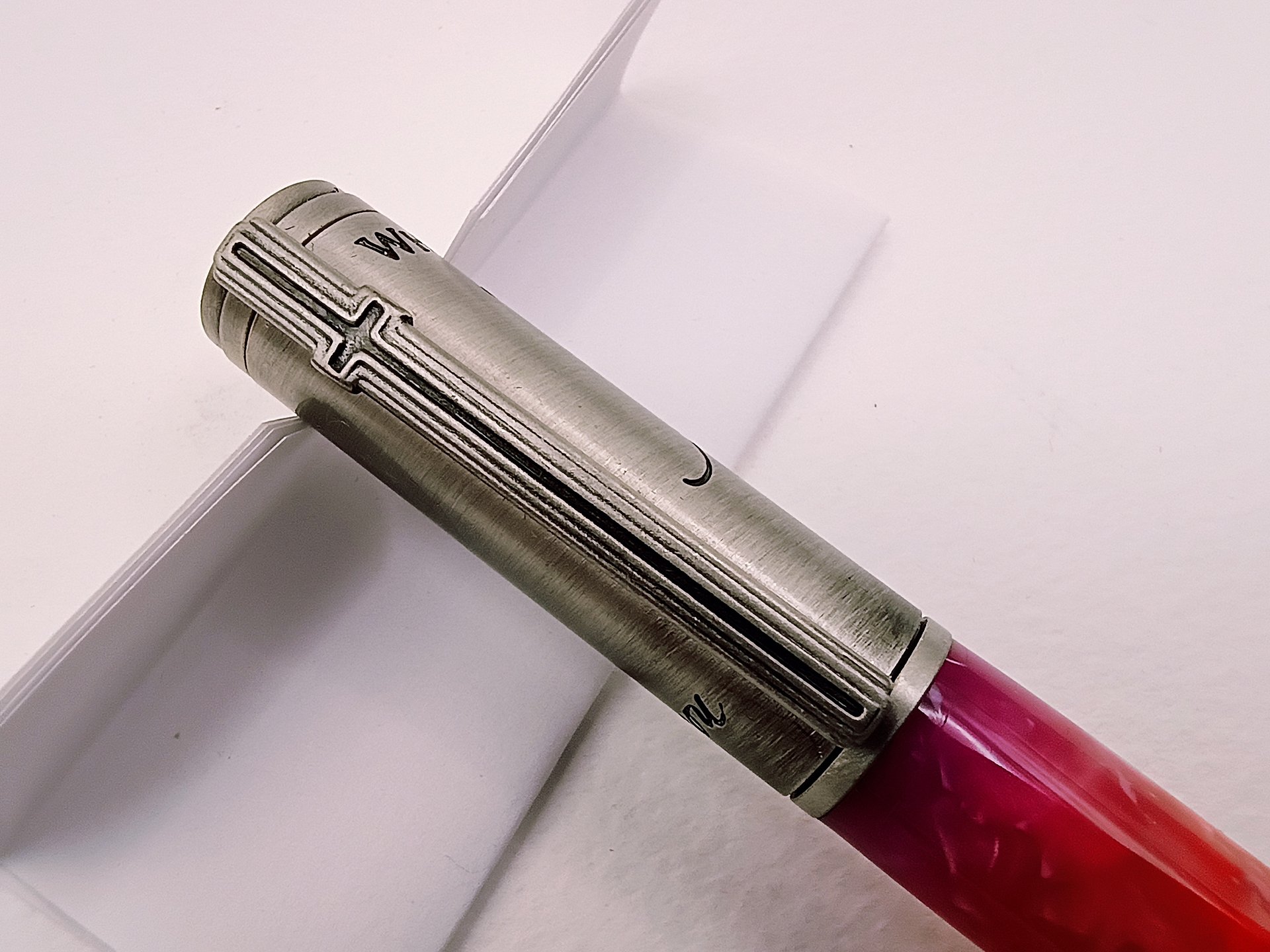 ✝️ Footprints in Bloom – Faith-Inspired Rollerball Pen product image (7)