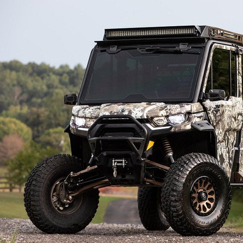 Y'ALL! Check out this 2022 @canamoffroad Defender! This Max Limited Lone Star Cab HD10 started life as one of the nicest mach...