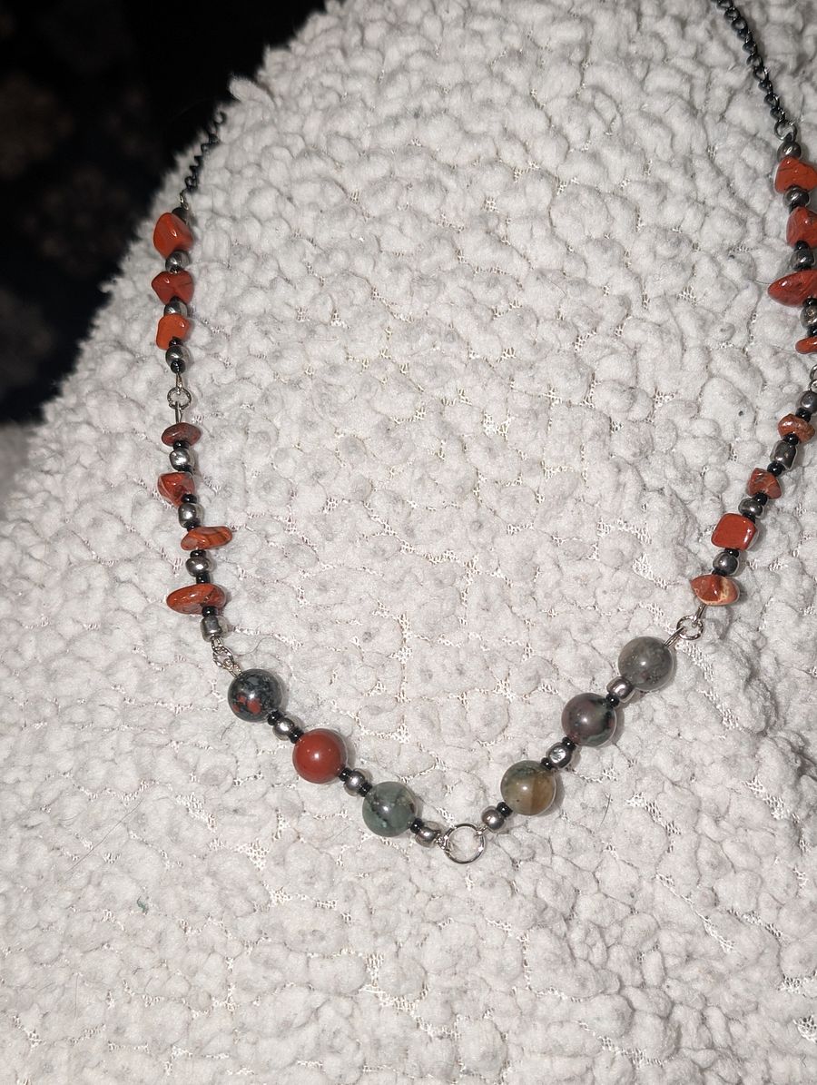 Bloodstone & Red Jasper Crystal Choker! product image (3)