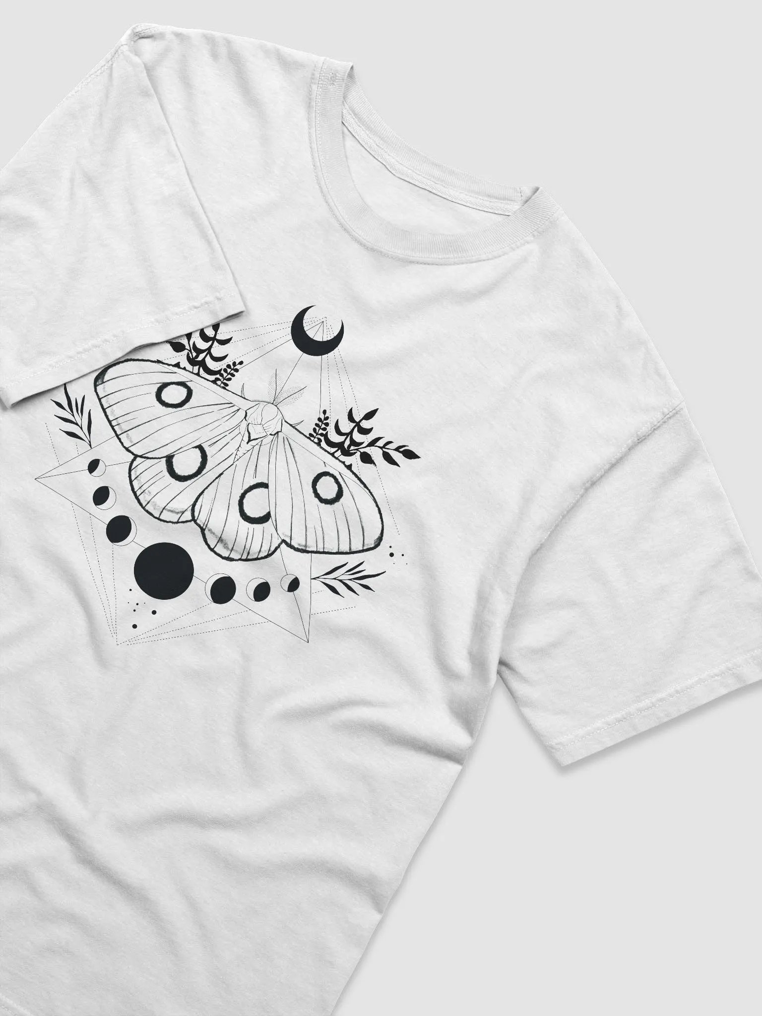 Moth T-Shirt product image (4)