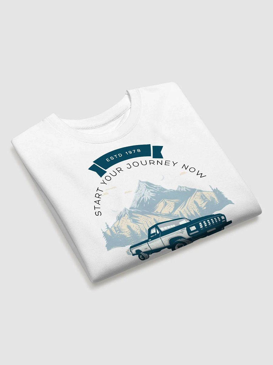 ADVENTURE AWAITS SWEATSHIRT product image (11)