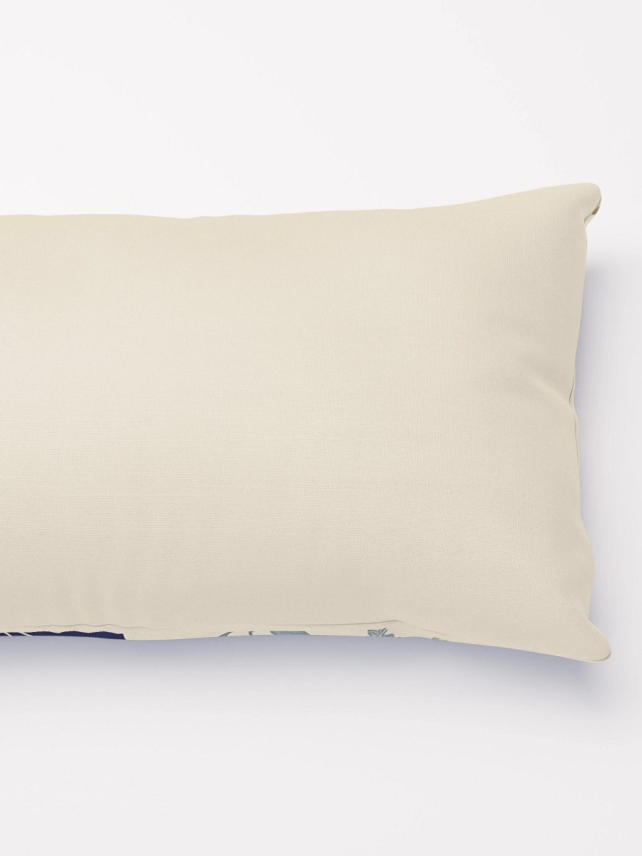 Classic Paisley Motifs on Luxurious Cream & Navy Pattern Pillow product image (2)