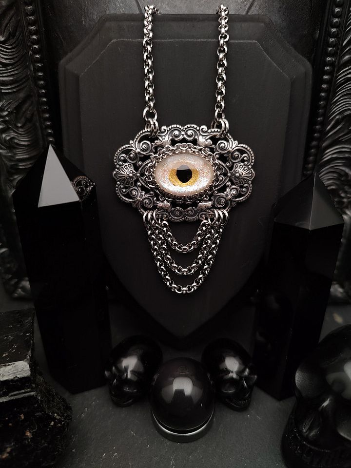 Eye Painted Amulet - MoonLace product image (1)